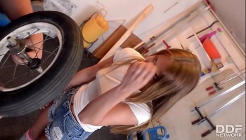 Sexy teen in knee high socks rides cock in a repair shop xvideos